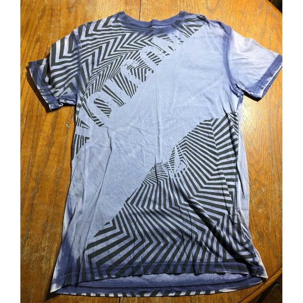 Vintage Volcom T Shirt Mens L Purple Skate Surf Logo Graphic V Stain AOP 90s Y2K
